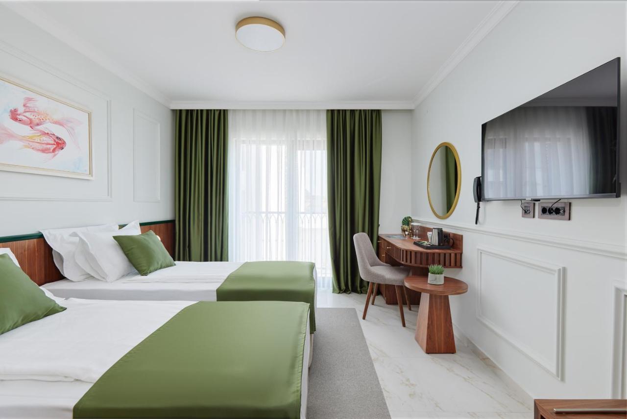 Hotel Diplomat By Aycon Будва Екстериор снимка
