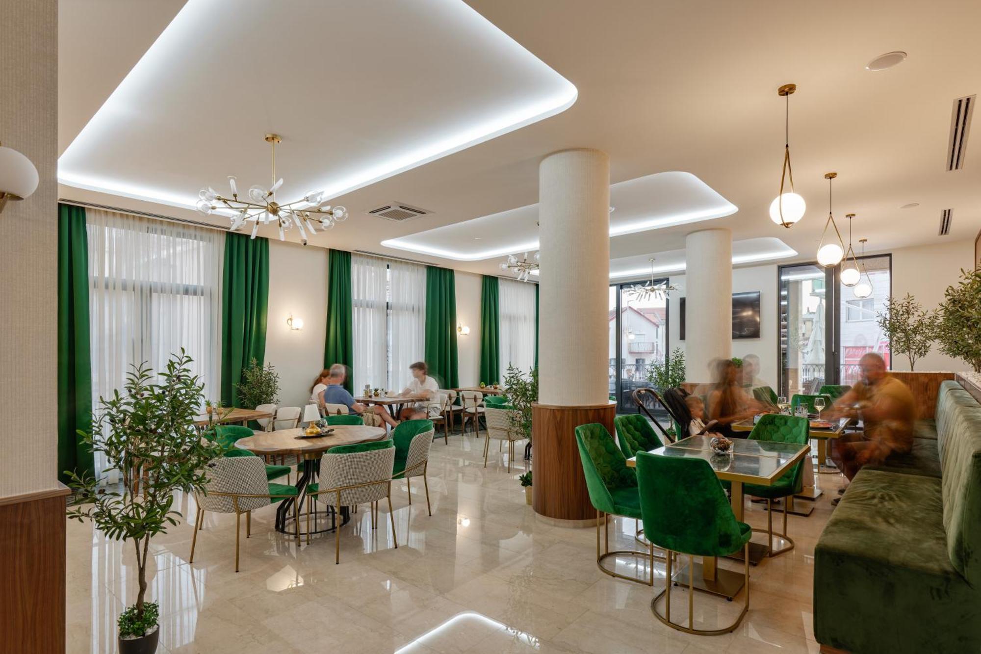 Hotel Diplomat By Aycon Будва Екстериор снимка