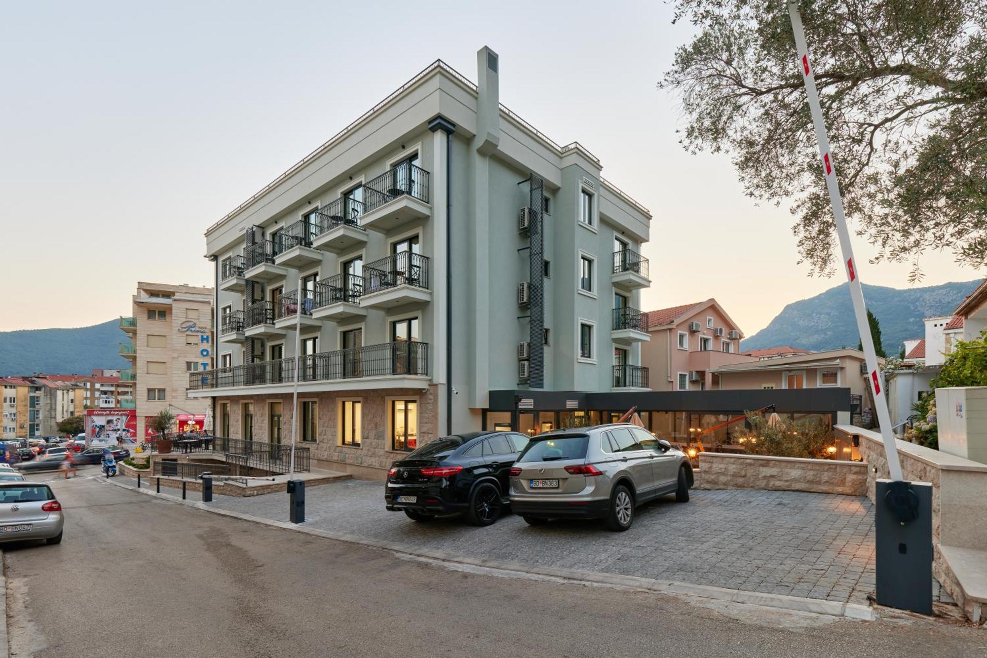 Hotel Diplomat By Aycon Будва Екстериор снимка