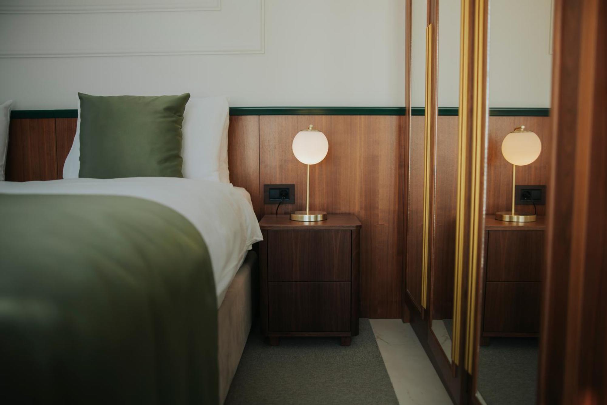 Hotel Diplomat By Aycon Будва Екстериор снимка